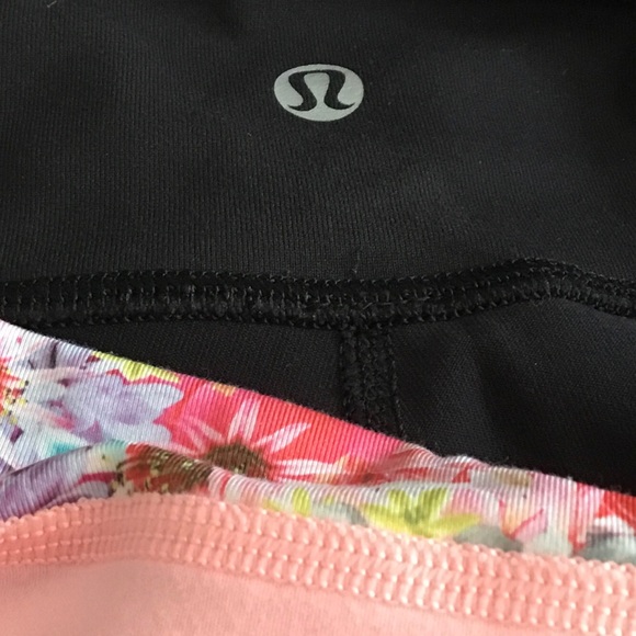 Lululemon Wunder Under Reversible Crop Black Size 2 - Picture 5 of 6